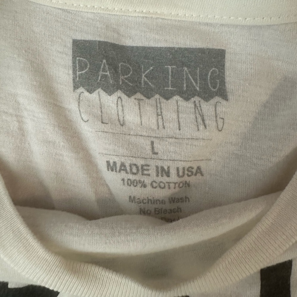 White tee. - Picture 2 of 3